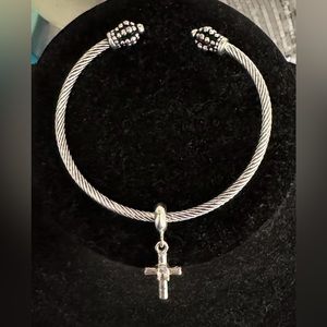 Sterling Silver bracelet/bangle with cross with CZ center -OS